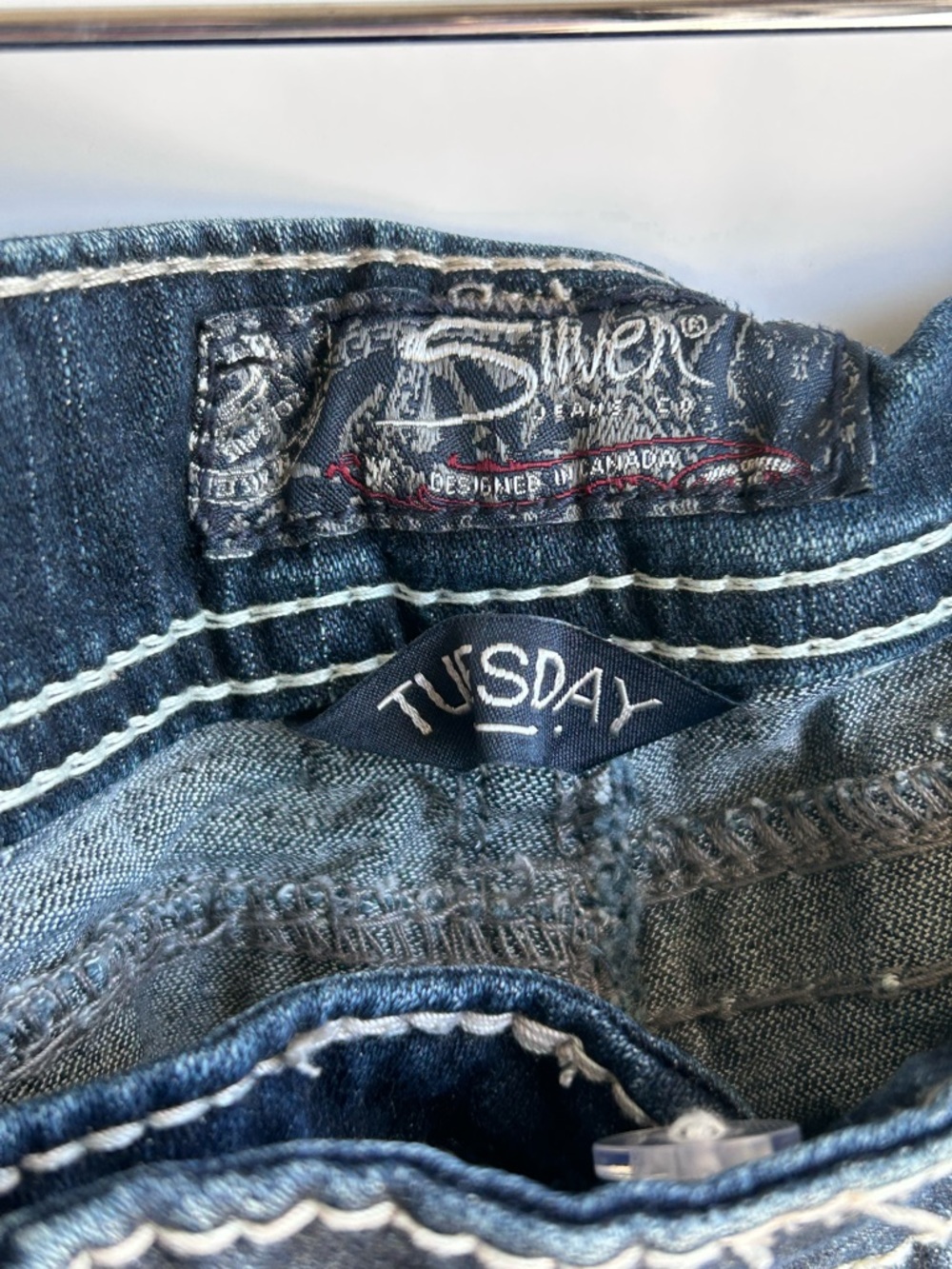 Silver Jeans Dark Blue Tuesday slim boot 34/33 - Picture 2 of 5